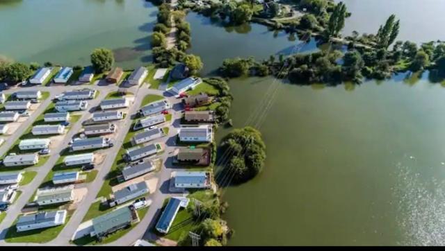 Lodge Caravan On Holiday Park チチェスター エクステリア 写真